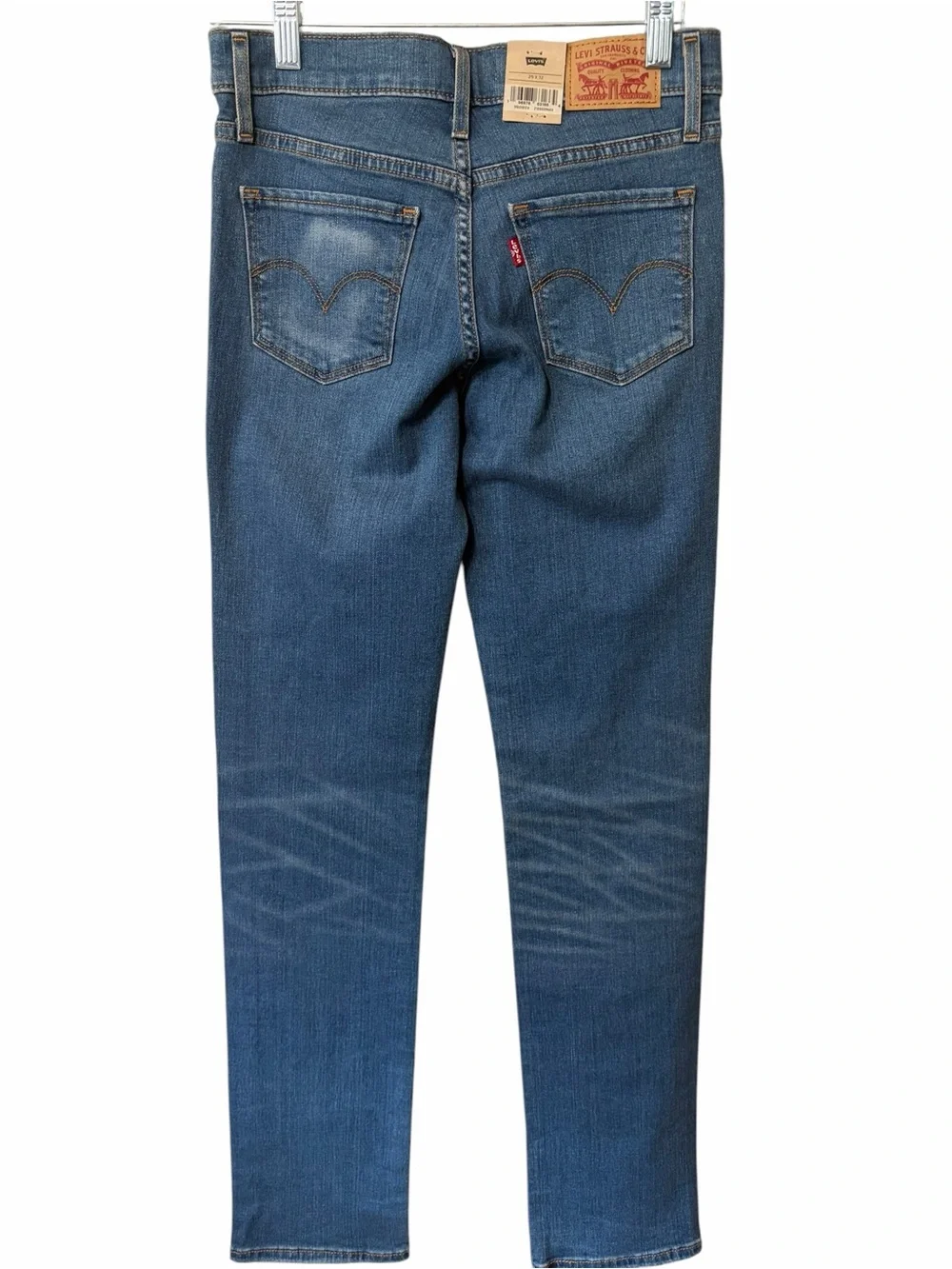 Levi's Women’s Skinny Jeans in Faded Blue with Distressed Detail